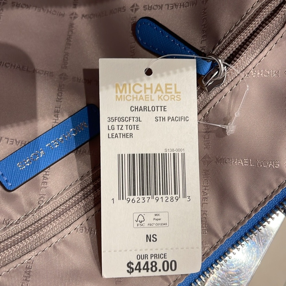 MICHAEL KORS
Jet Set Large Crossgrain Leather Top-Zip Charlotte Tote Bag
NWT - Picture 4 of 16